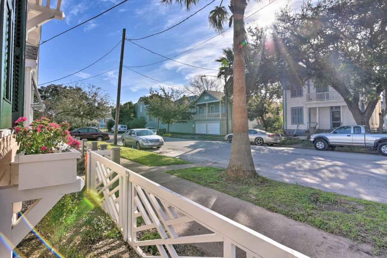 Bright Galveston Cottage Close To Beach And Strand Luaran gambar